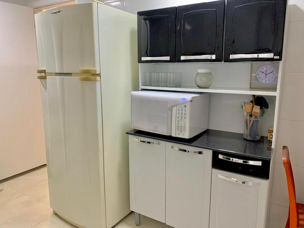 Apartamento Praia Dos Anjos 2 Vagas De Garagem E Ar-Condicionado 아라이알도카보 외부 사진