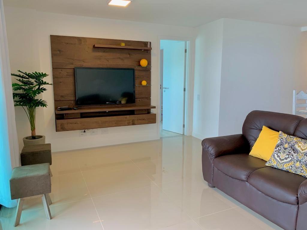 Apartamento Praia Dos Anjos 2 Vagas De Garagem E Ar-Condicionado 아라이알도카보 외부 사진