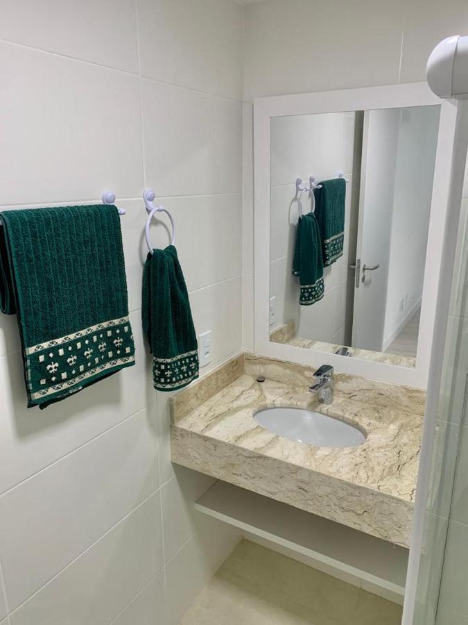 Apartamento Praia Dos Anjos 2 Vagas De Garagem E Ar-Condicionado 아라이알도카보 외부 사진